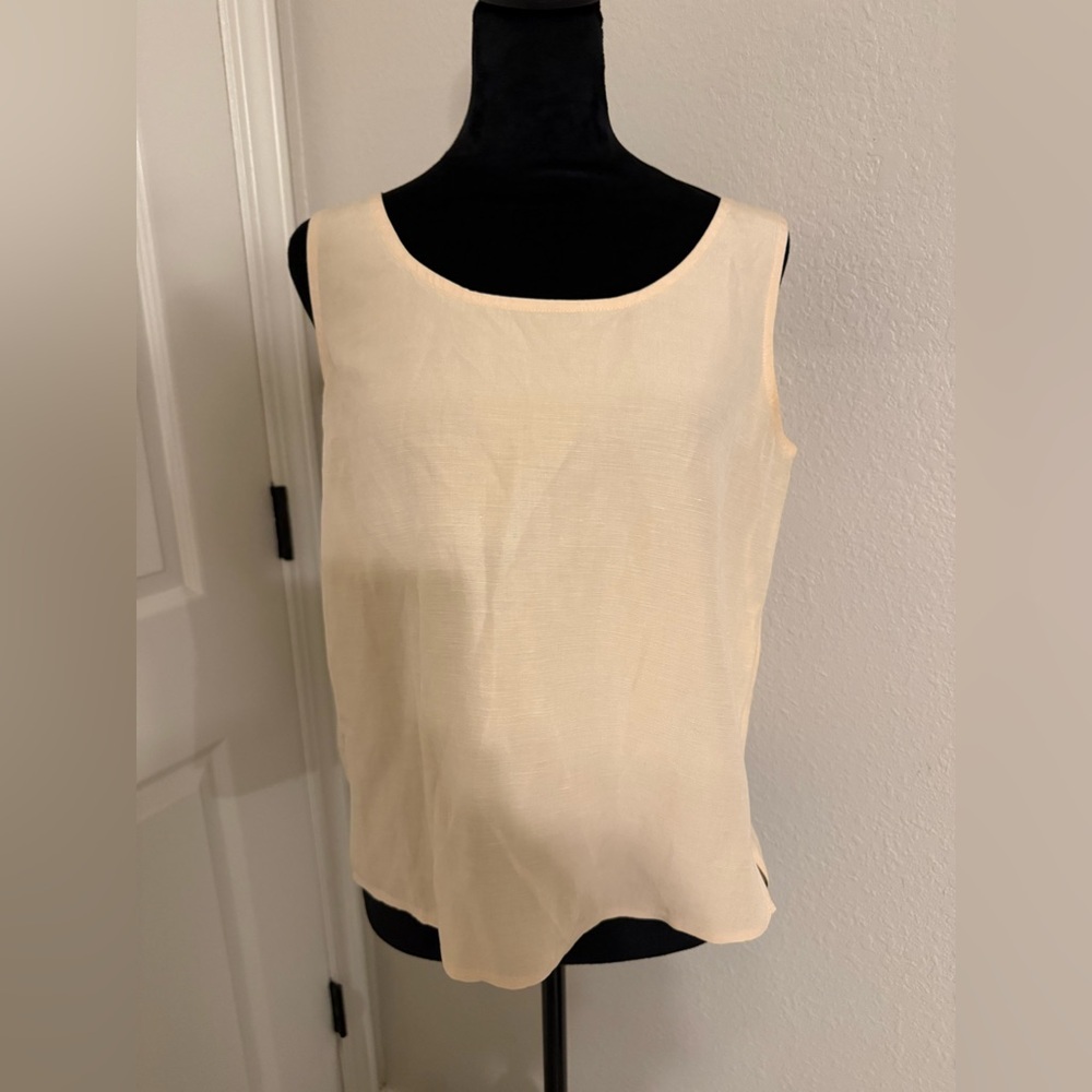Eileen Fisher Soft Ivory Scoop Neck Sleeveless Tank